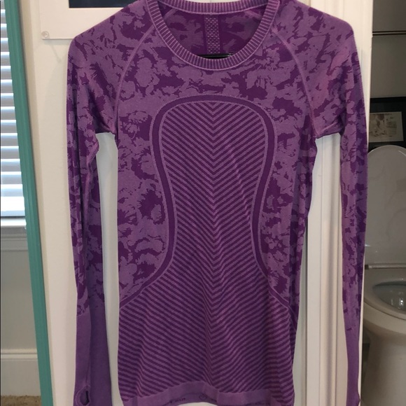 SOLD NWOT lululemon long sleeve swiftly tech - Picture 2 of 6